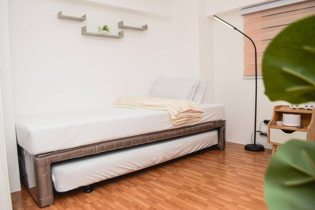 Metro - Prime Spot Near Malls & Major Cities Apartment *